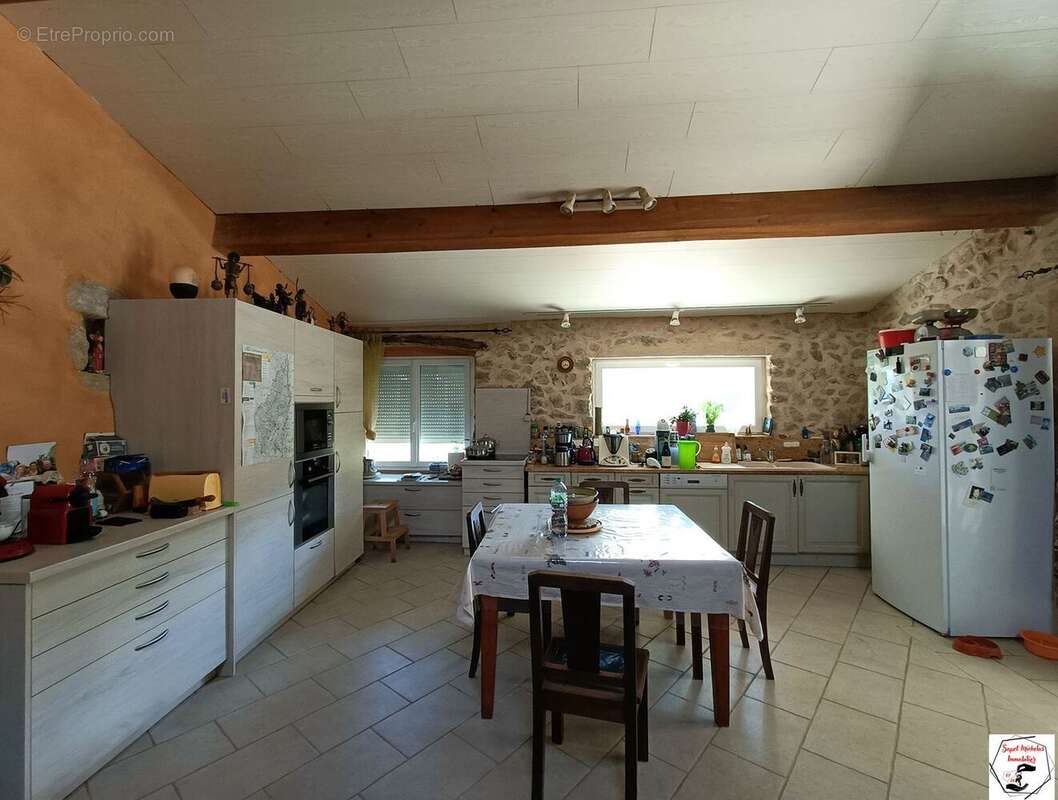 Maison 285 m² à Mauves  - photo 9