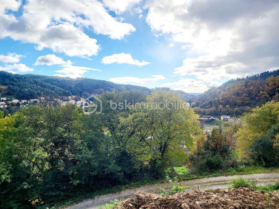 Terrain d'environ 1400 m² à Vals Les Bains - photo 2
