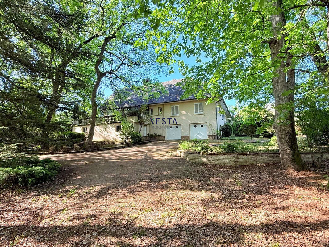 Maison à CORNEBARRIEU