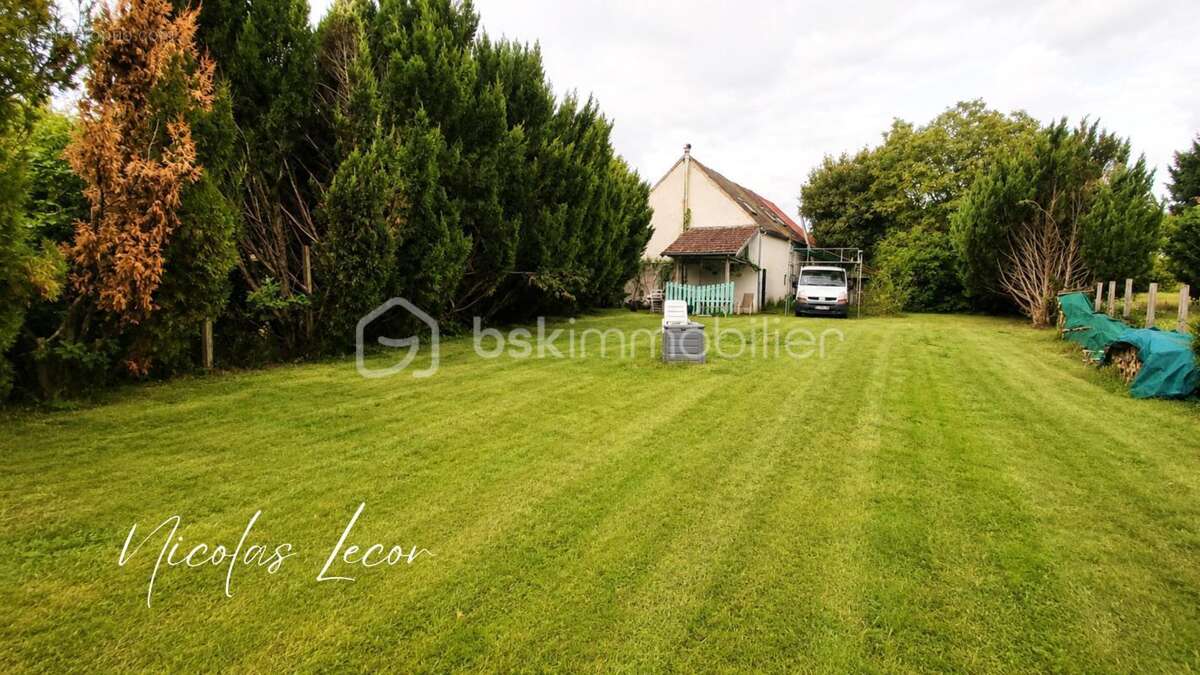 Maison à VERNAIS