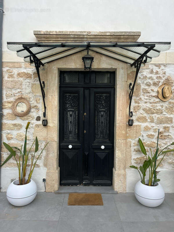 Maison à CASTRIES