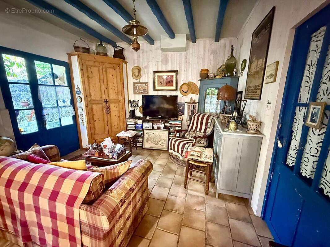 A vendre en viager - arles - photo 5