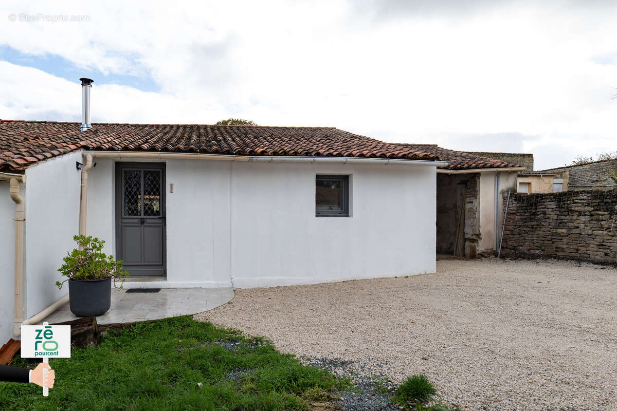 Maison à CHAILLE-LES-MARAIS