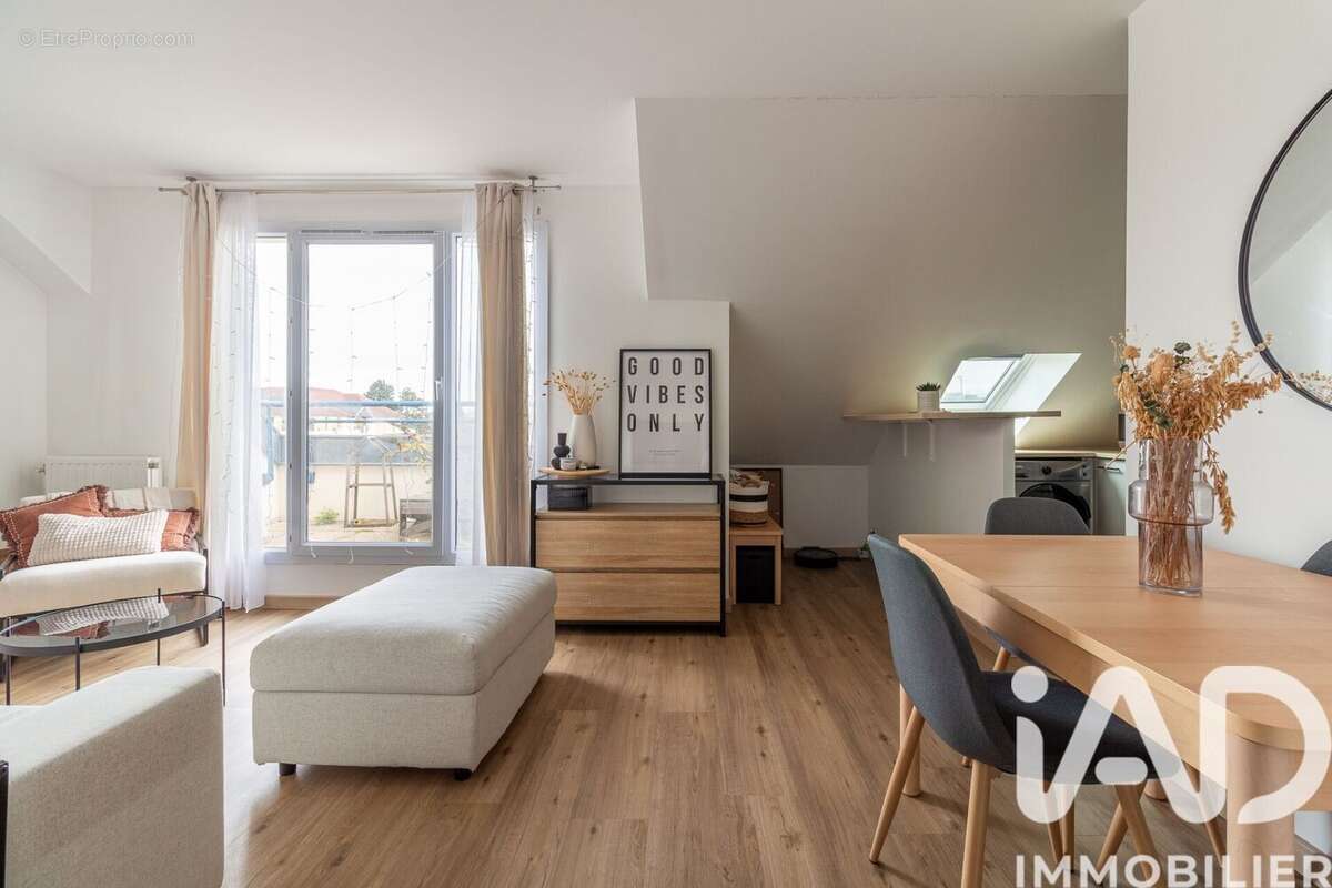 Photo 4 - Appartement à ROISSY-EN-BRIE