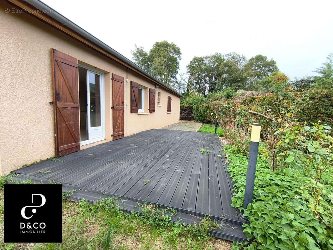 Maison à CHARNAY-LES-MACON