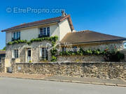 Maison à ORPHIN