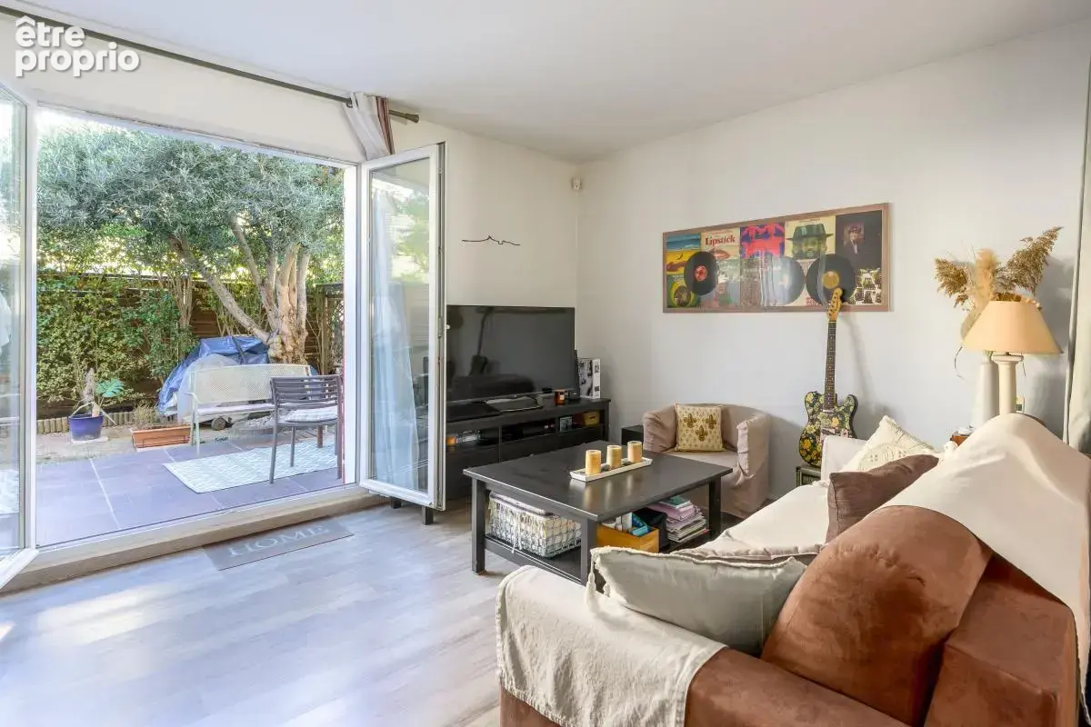 Proche centre ville - maison de 79.70 m² - 3 chambres  - jardin - garage - photo 2
