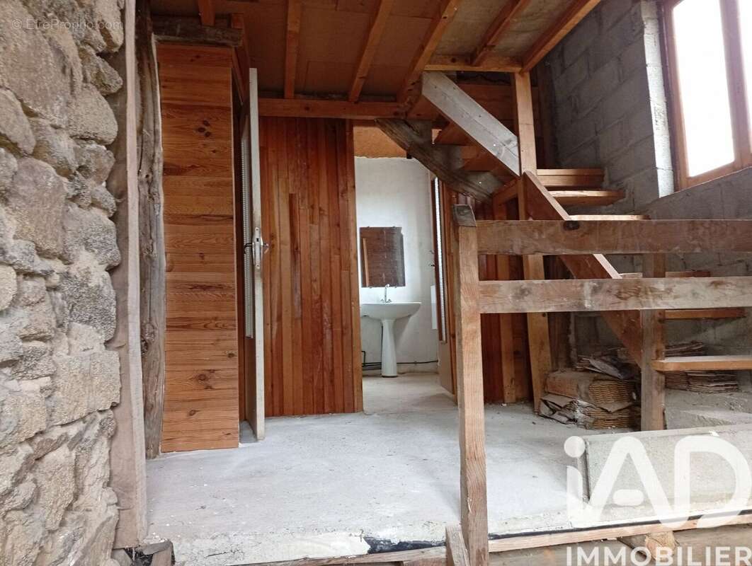 Maison 108 m² à Brassac  - photo 9