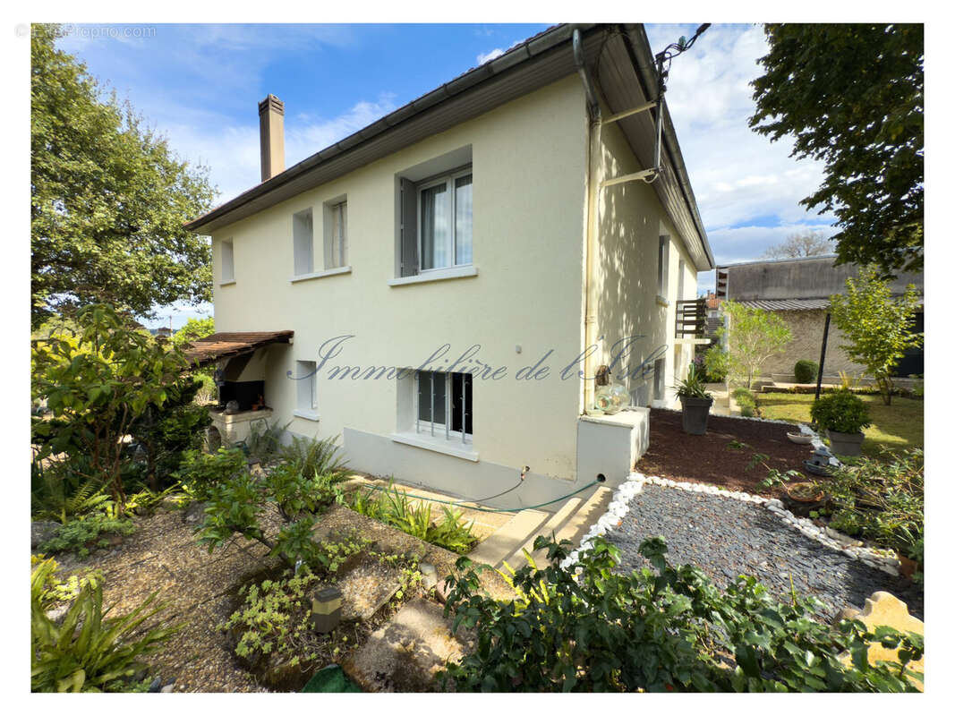Maison à COULOUNIEIX-CHAMIERS