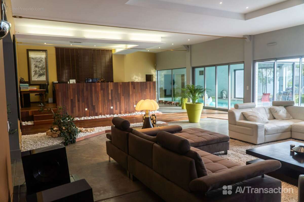 Maison à CHATELLERAULT