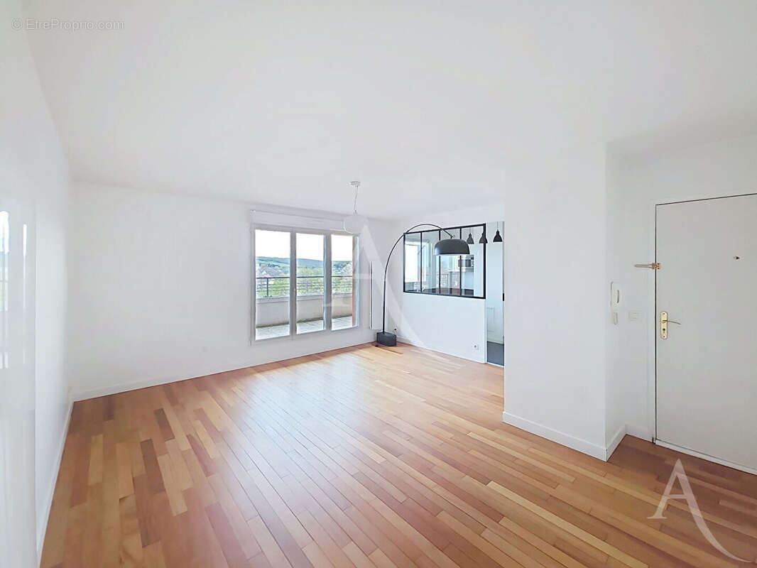 Appartement à MANTES-LA-VILLE