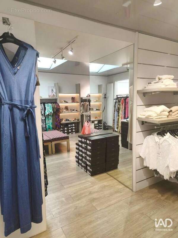 Photo 3 - Commerce à LA FERTE-MACE