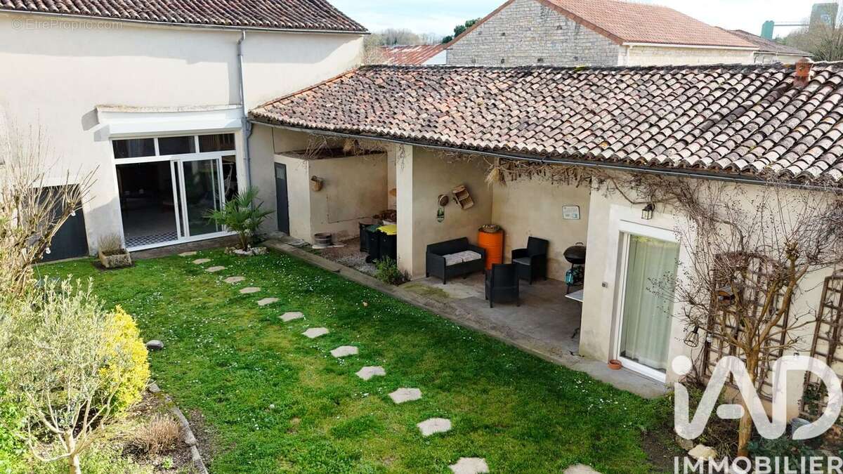 Photo 2 - Maison à MANSLE