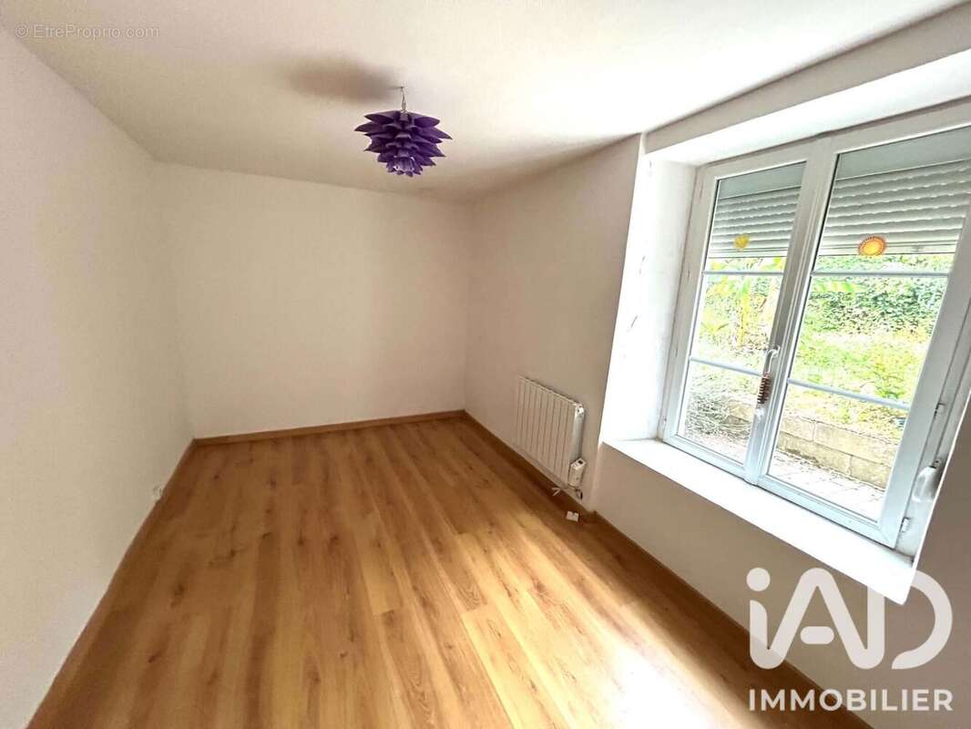 Appartement 133 m² à Diou  - photo 6