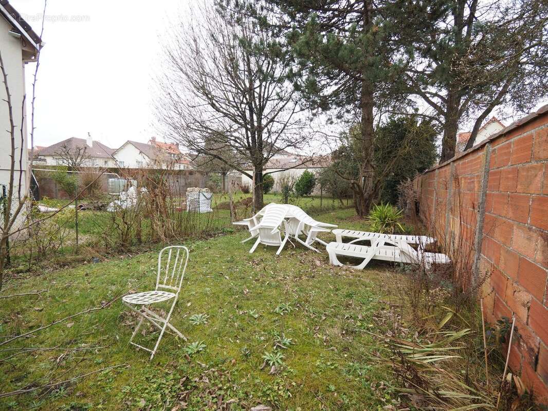 Maison à BOIS-D'ARCY