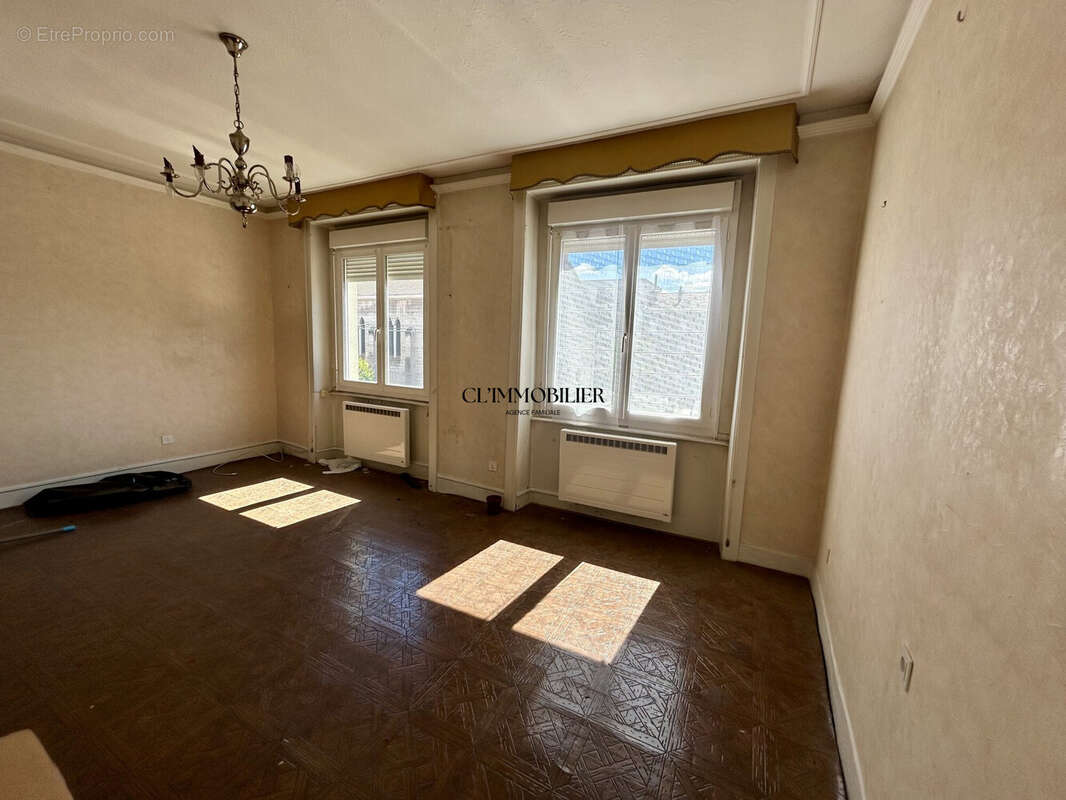 Appartement à SAINT-ETIENNE