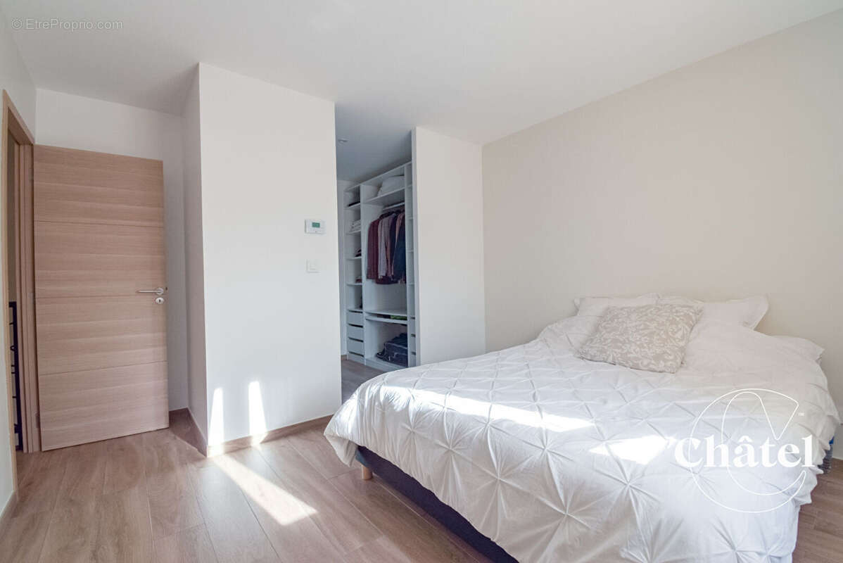 Maison à MONTATAIRE