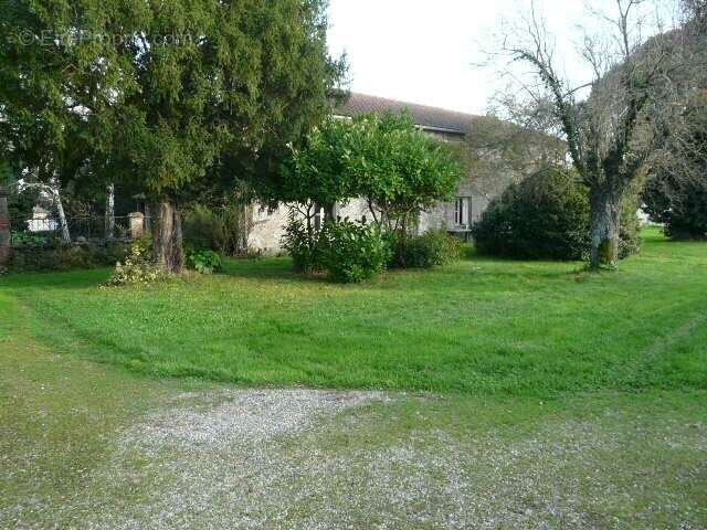 Agen nerac bel enclos maison dependances gros potentiel - photo 38