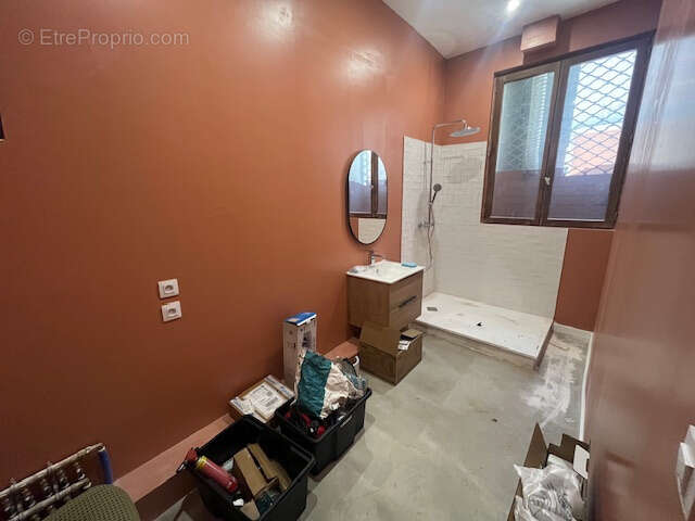 Commerce à LA SEYNE-SUR-MER