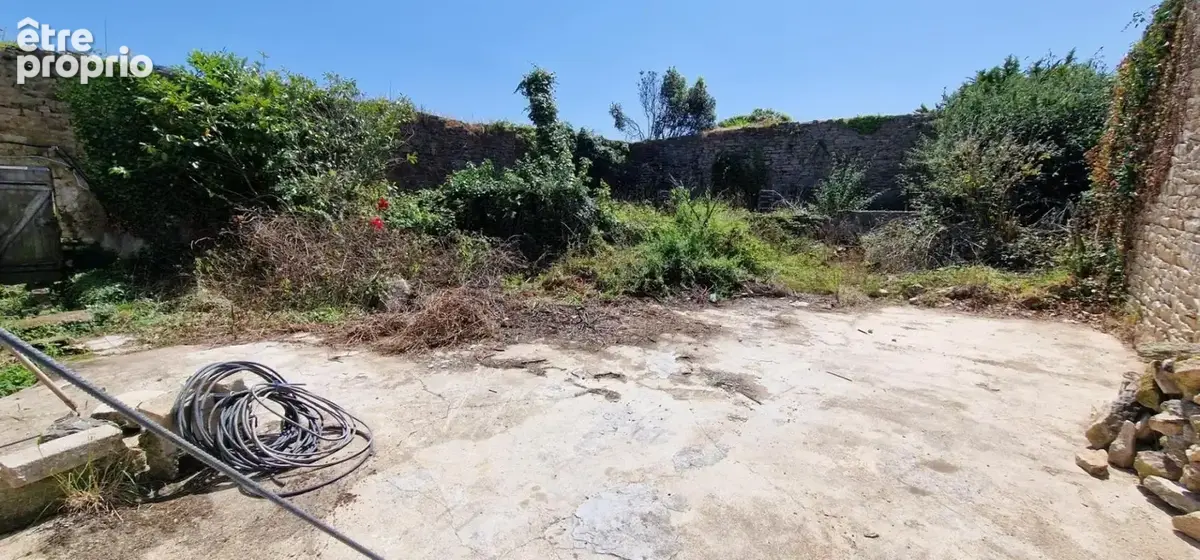 A vendre-Bretagne-Finistère Sud- Poullan sur Mer-Grange à rénover – 137 m² environ- terrain de 290 m² environ - photo 2
