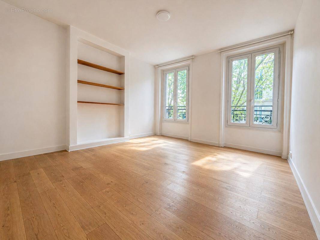 Appartement à PARIS-20E
