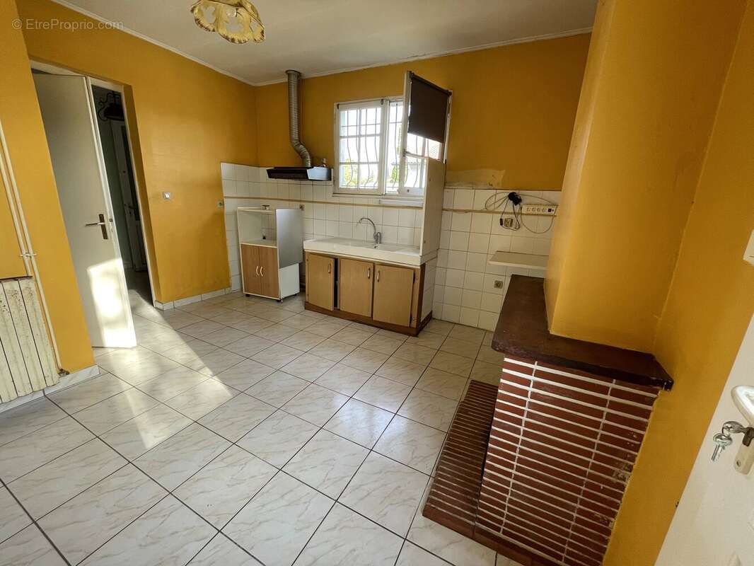 Maison à POUILLON