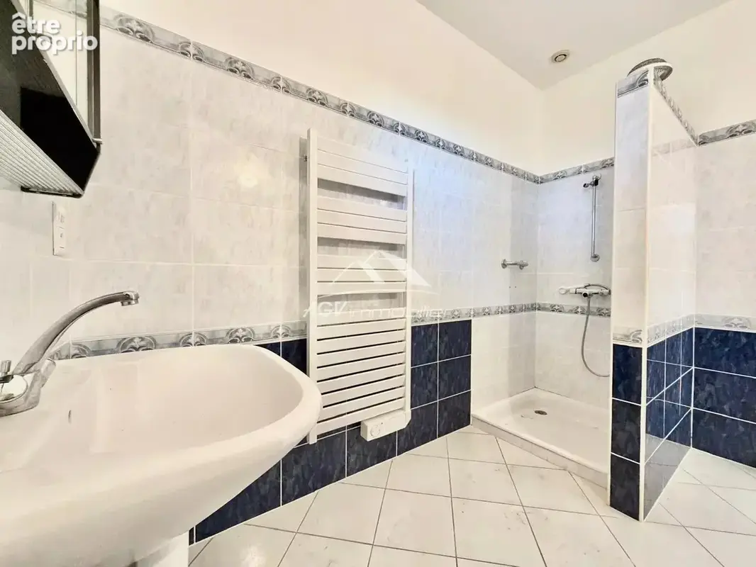 Propriété de 197 m² habitable sur environ 1600 m², vue imprénable - photo 21