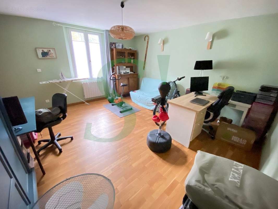 Maison à SAINT-GERMER-DE-FLY