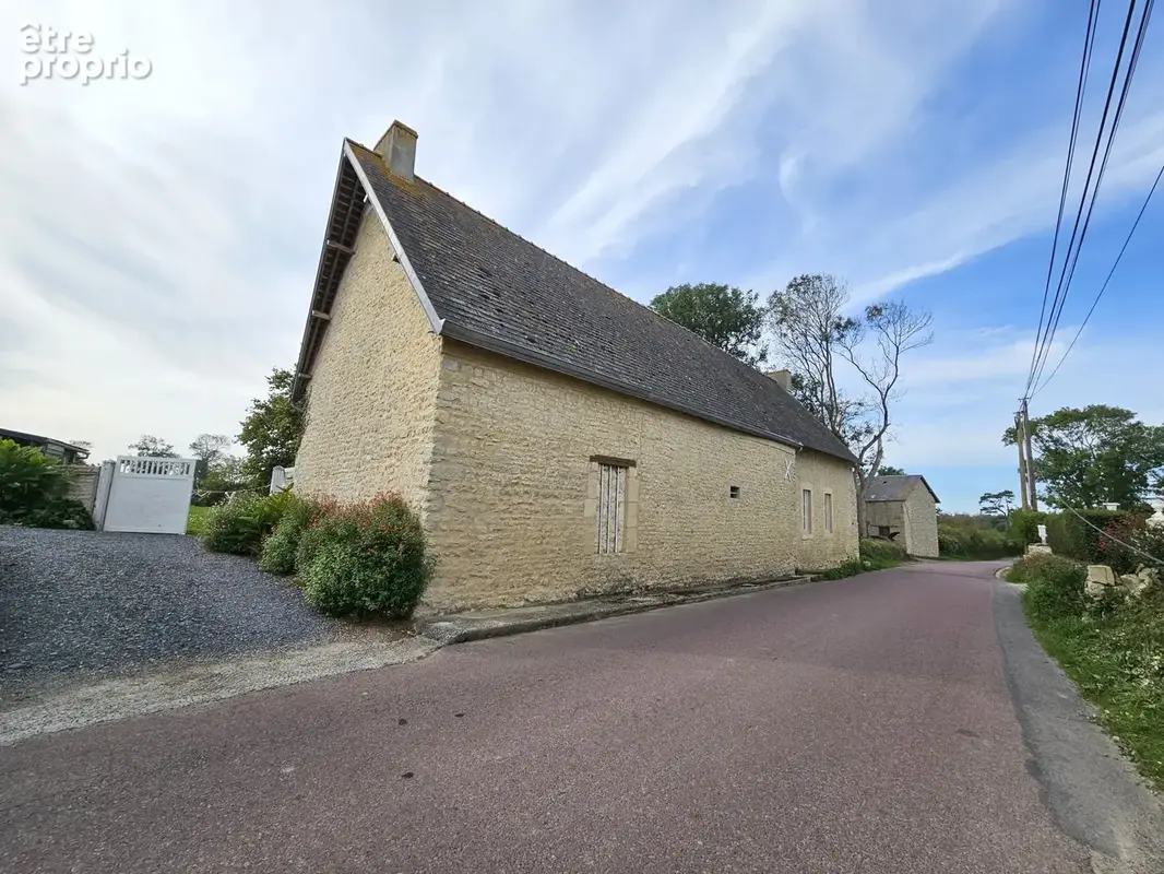 Écrameville   Maison à rénover avec beau potentiel - Terrain 1200m2 - photo 4