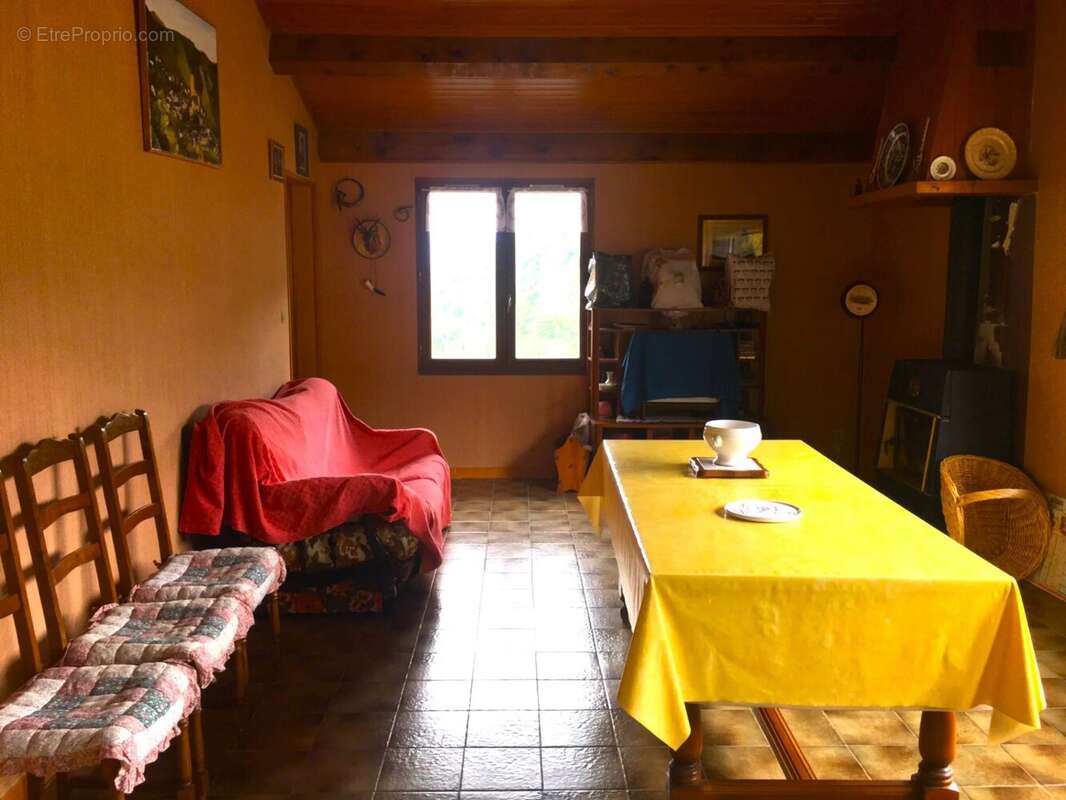 Maison à AYGUATEBIA-TALAU