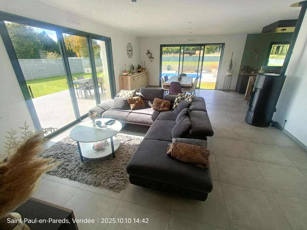 Maison à SAINT-PAUL-EN-PAREDS