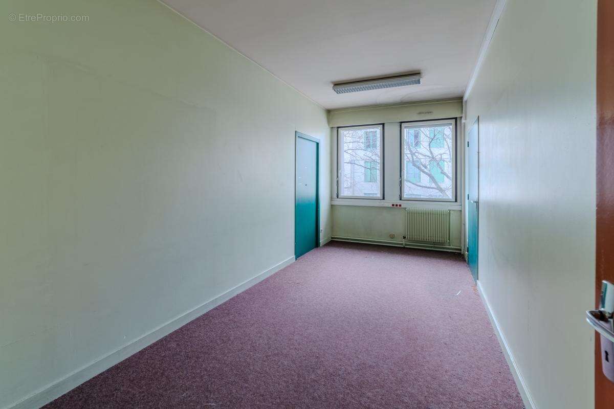 Commerce à SAINT-ETIENNE