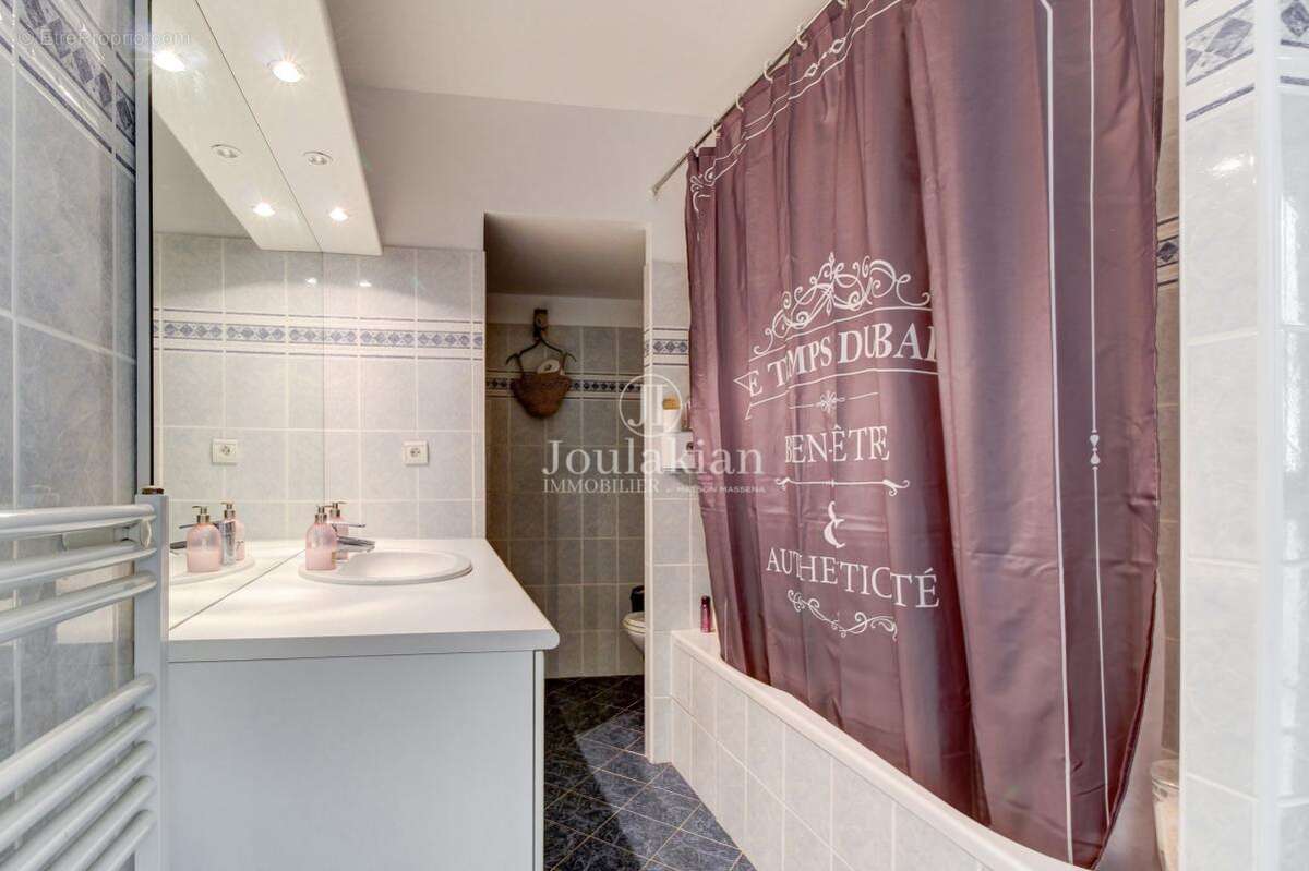 Appartement à MENTON