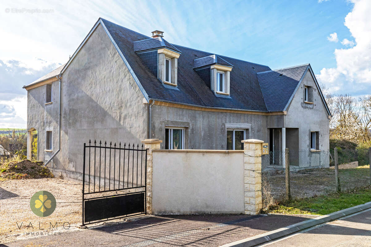 Maison à BUEIL