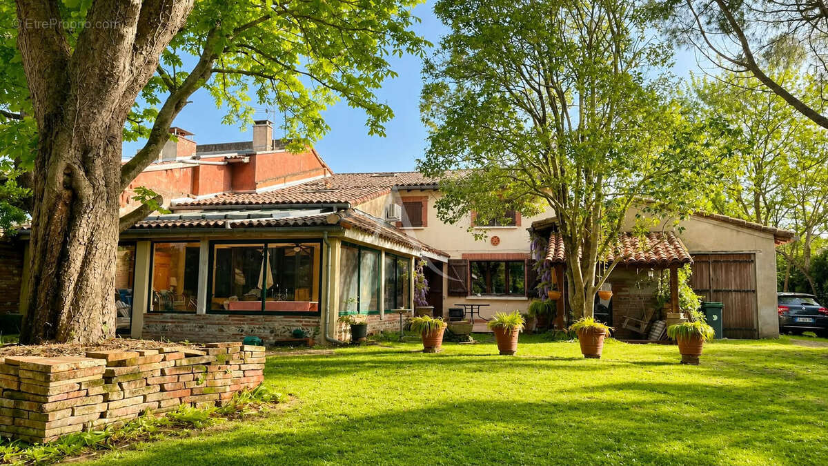 Belle Toulousaine T8 230m² sur parcelle arborée avec piscine de pus de 1900m² - photo 2