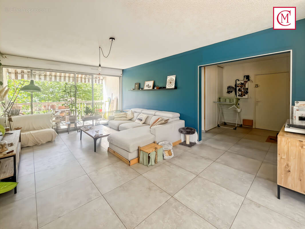 Appartement à MEYLAN