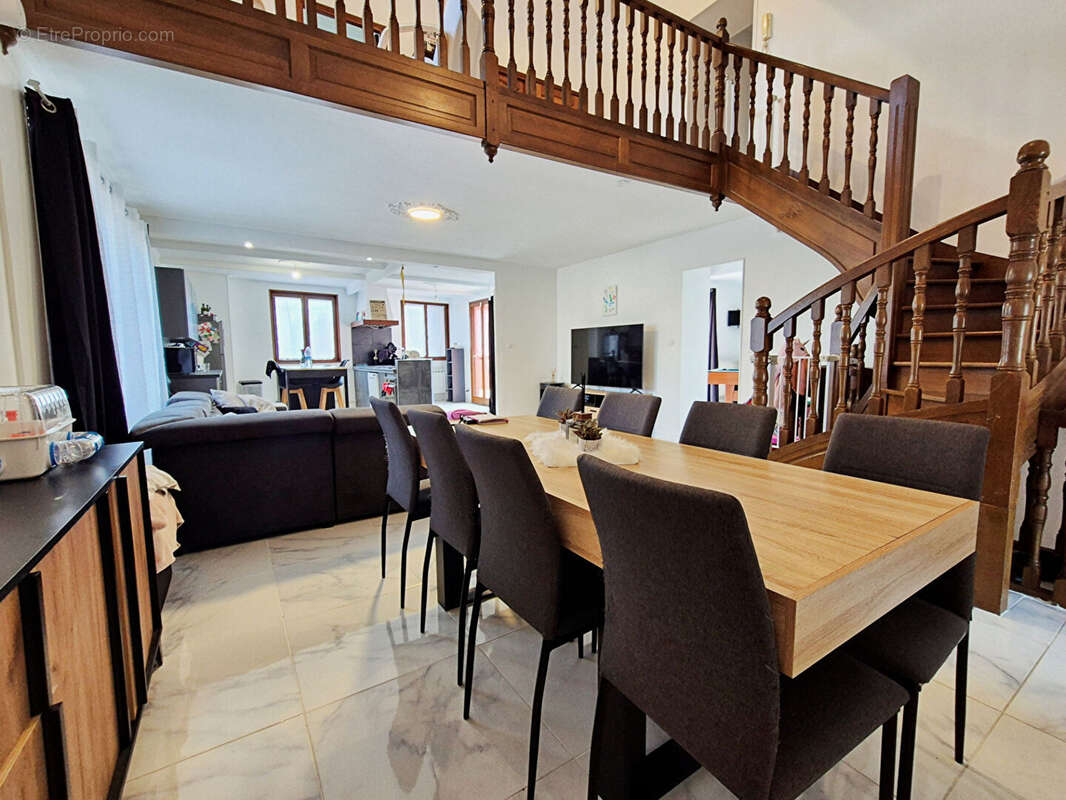 Maison à PAGNY-SUR-MEUSE