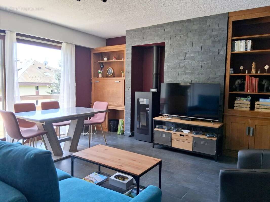 Appartement à LELEX