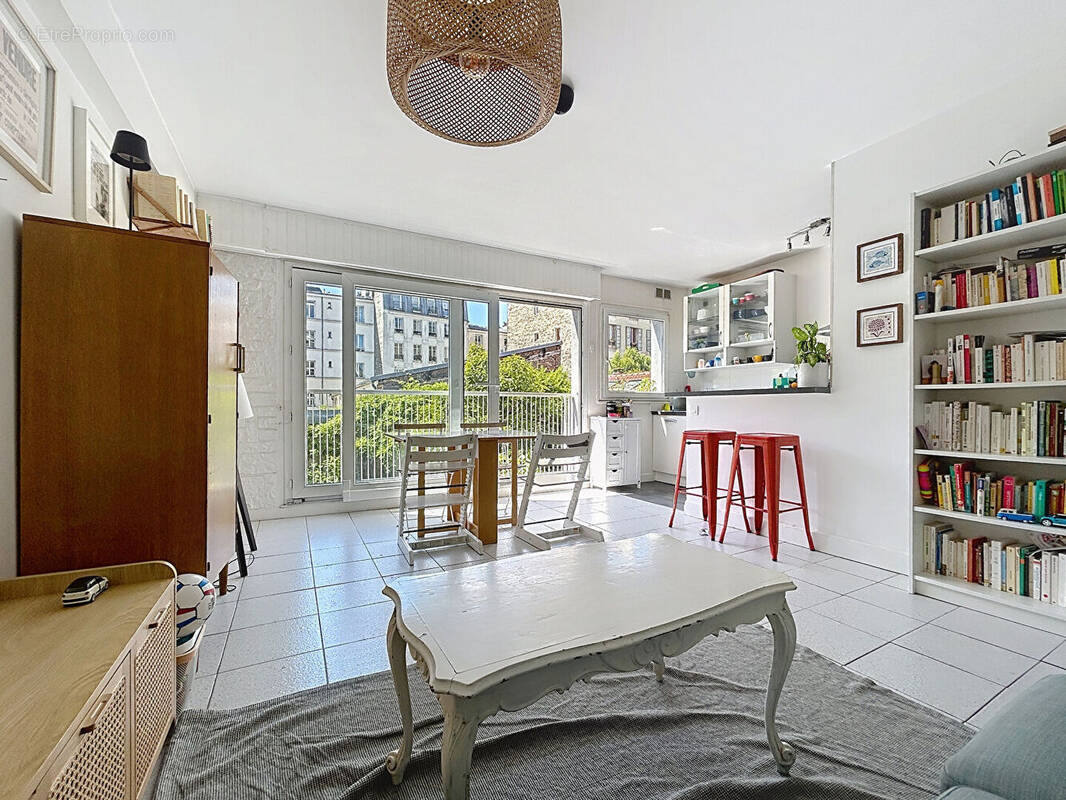 Appartement à PARIS-19E