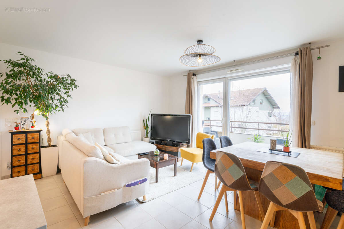 Appartement à VILLAZ