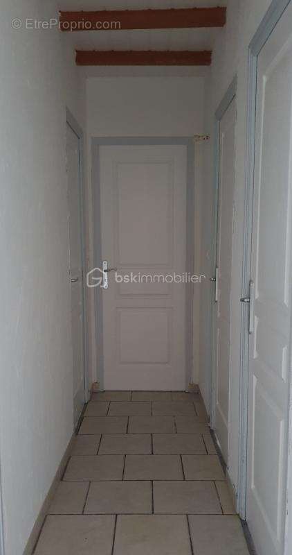 Maison à CORME-ROYAL