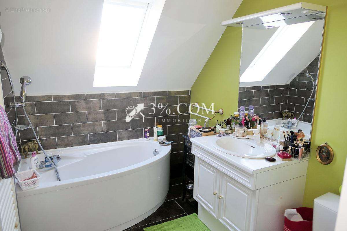 Maison à SAINT-REMY-BOSCROCOURT