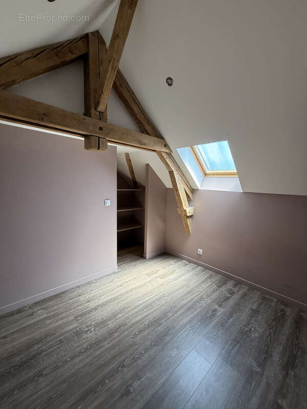 Appartement T4 en Duplex avec terrasse - photo 9