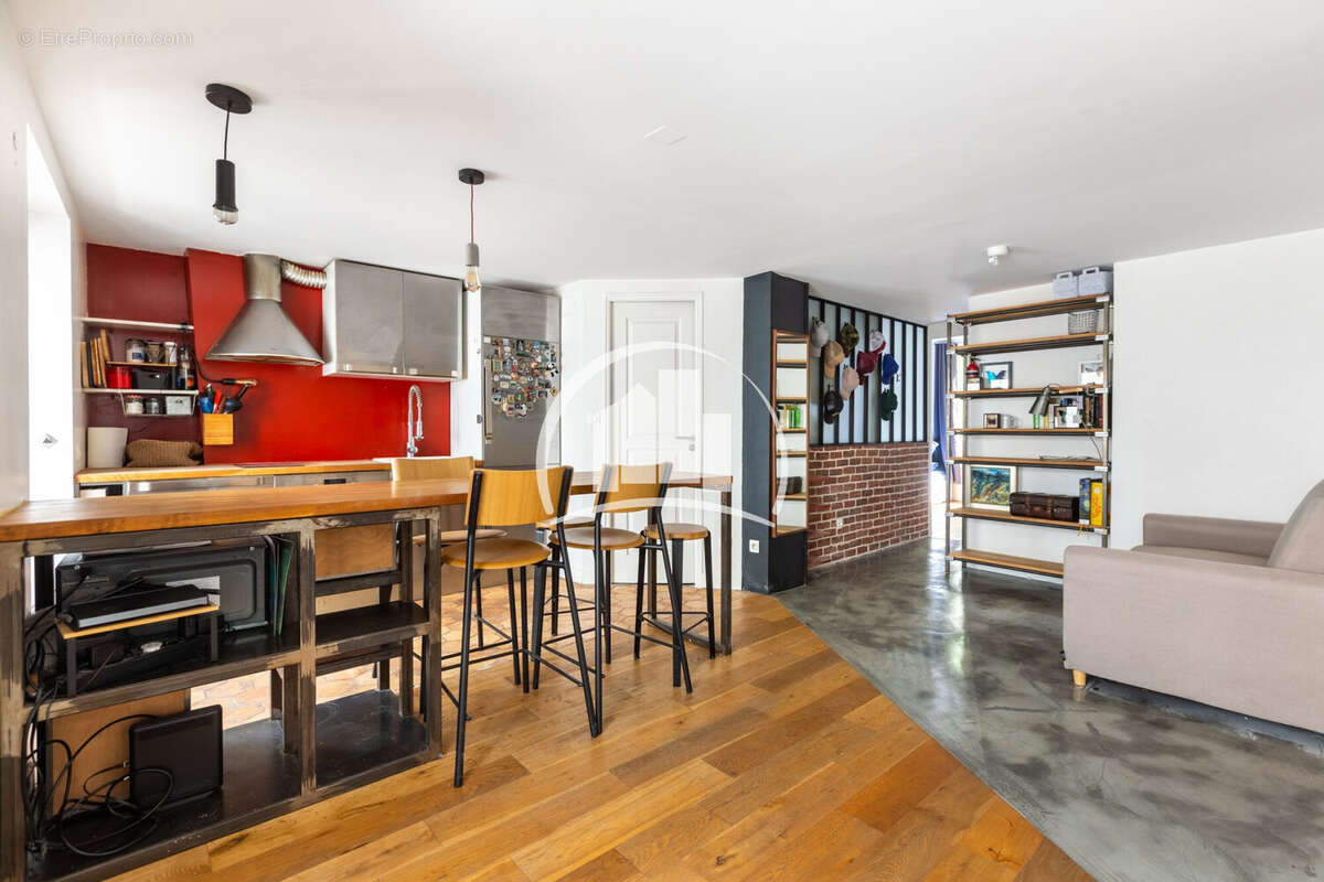 Appartement à PARIS-11E