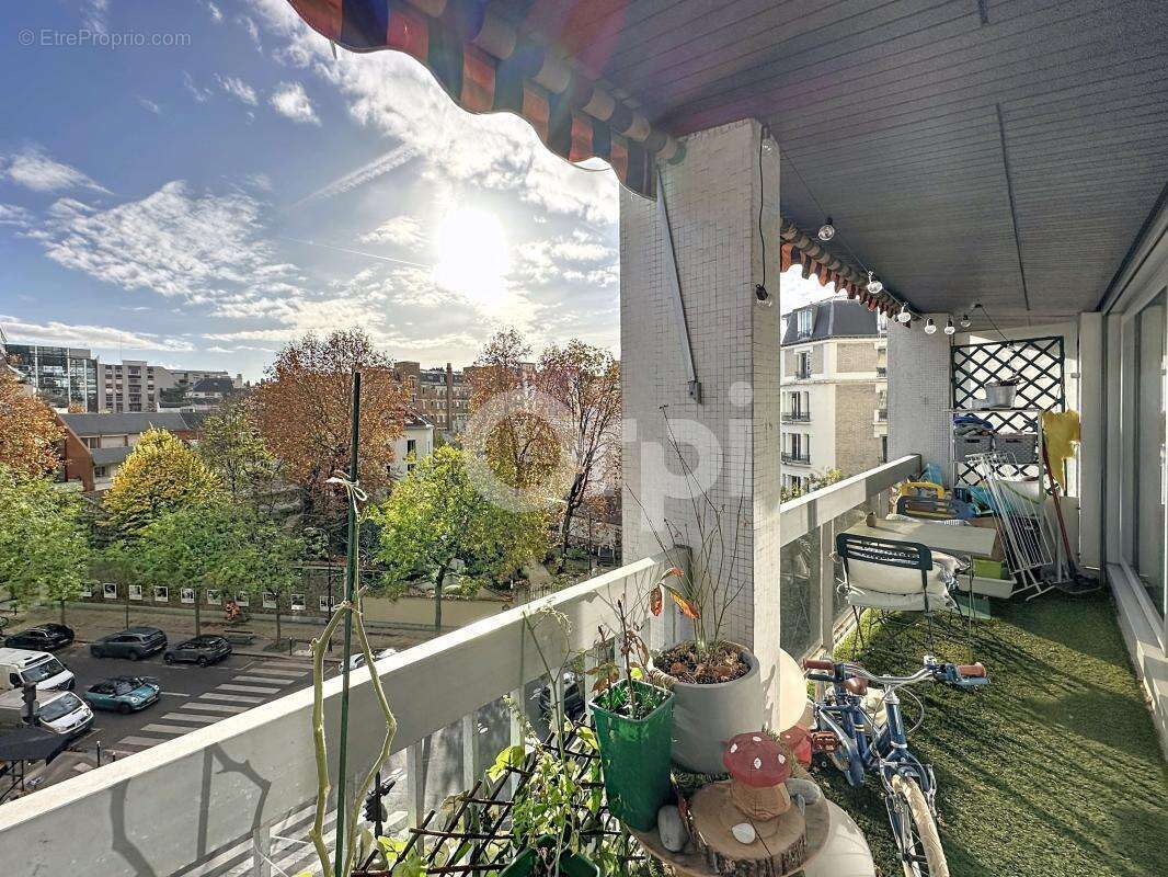 Appartement à PARIS-15E