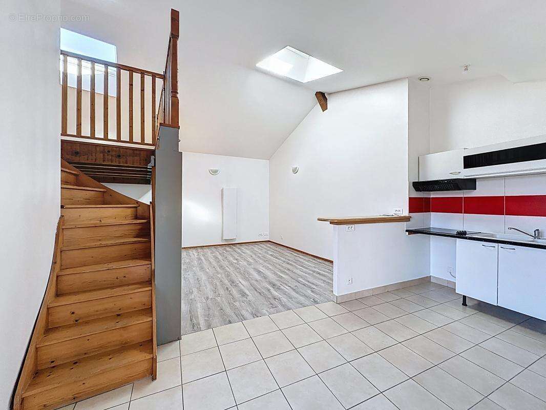 Appartement à LOIRE-SUR-RHONE