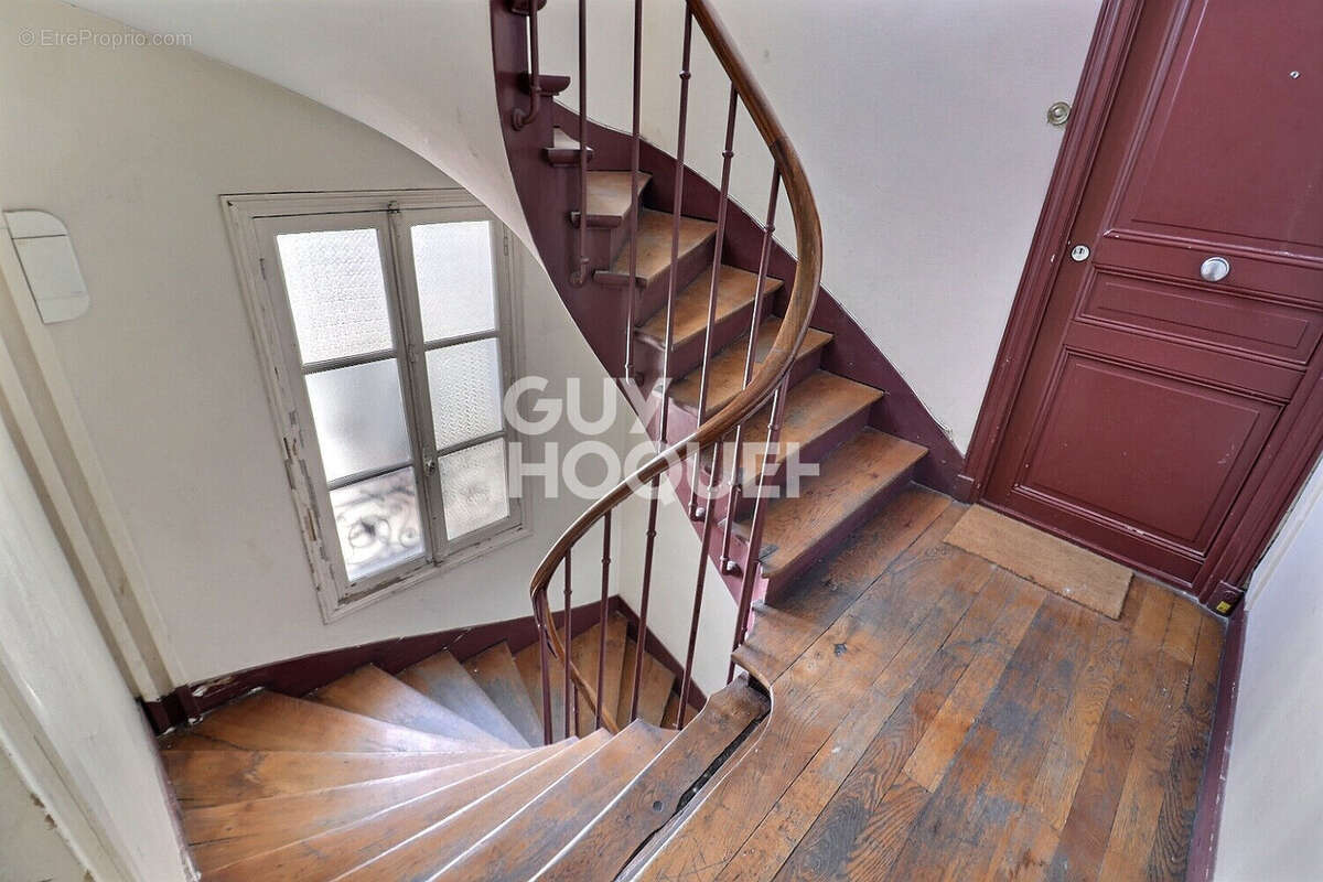 Appartement à AUBERVILLIERS