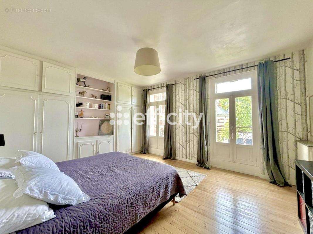 Maison 225 m² à Soissons  - photo 17