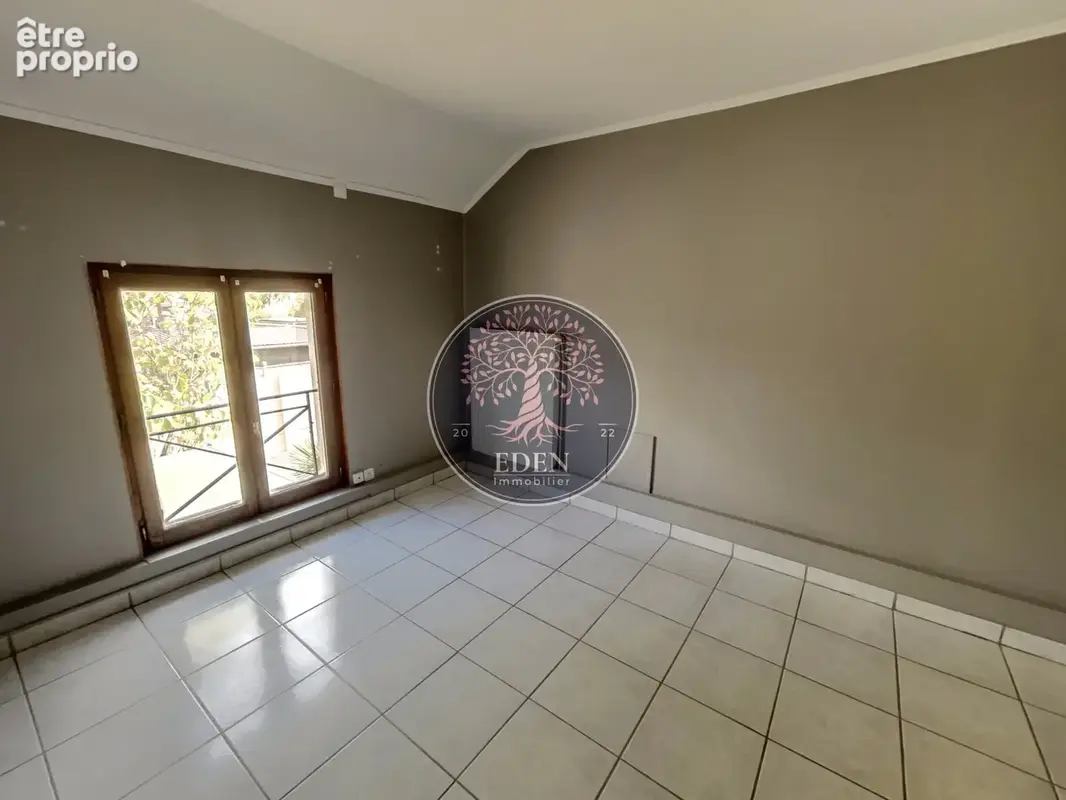 Environnement Calme et Verdoyant, proche commodités ! - photo 11