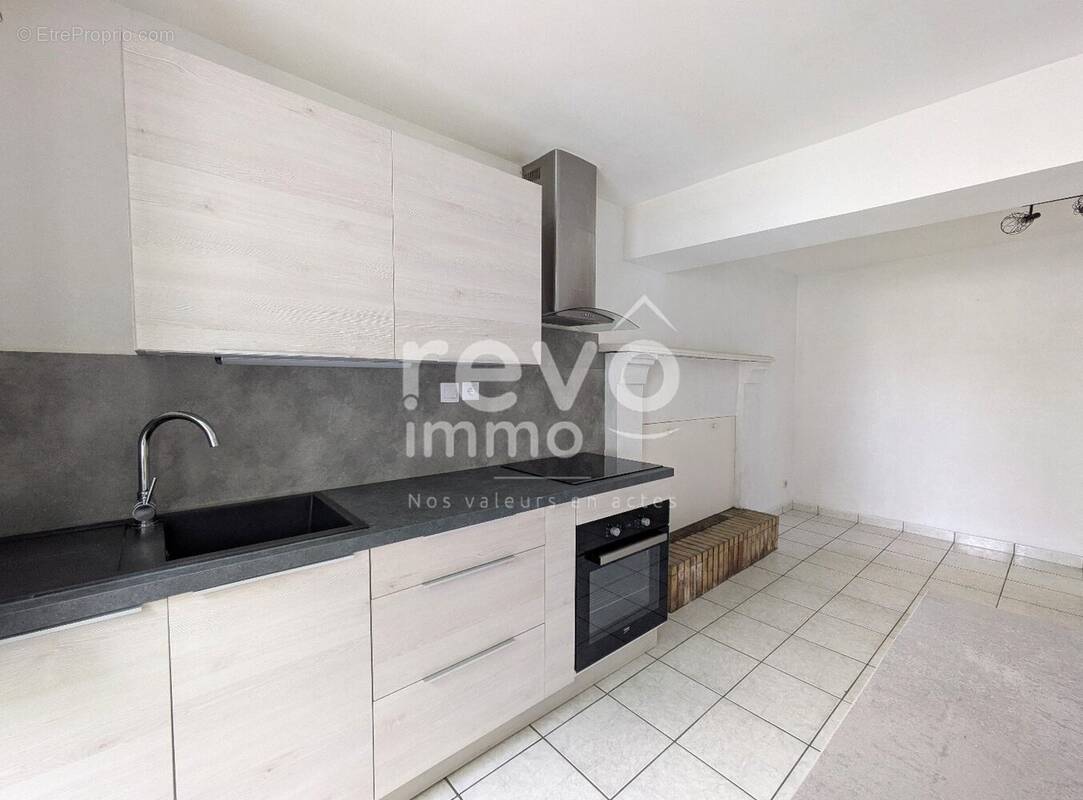 Maison à SAINT-COLOMBAN